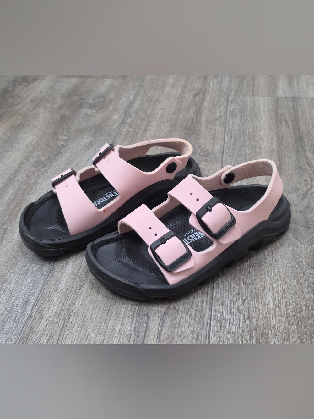 Birkenstock Mogami Kids Sandal Pink & Black Buckle Sandals-Size 30